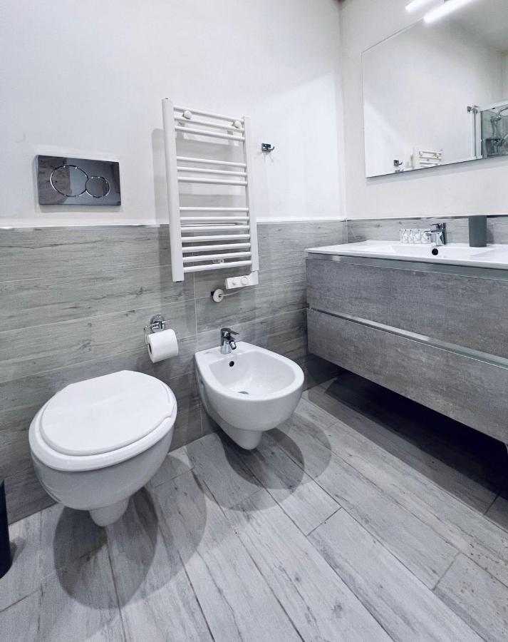 Urban Flat Dante - Timesrl Apartments Bari Bagian luar foto